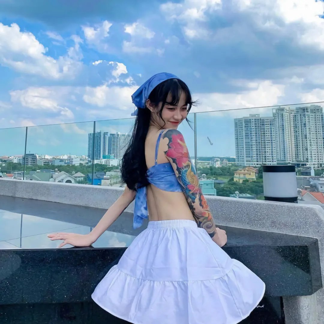 左轮百合